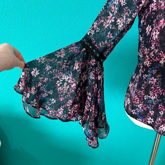Misa Los Angeles Divya Top Purple Floral Blouse Long Bell Sleeve Chiffon Size S - Picture 4 of 8